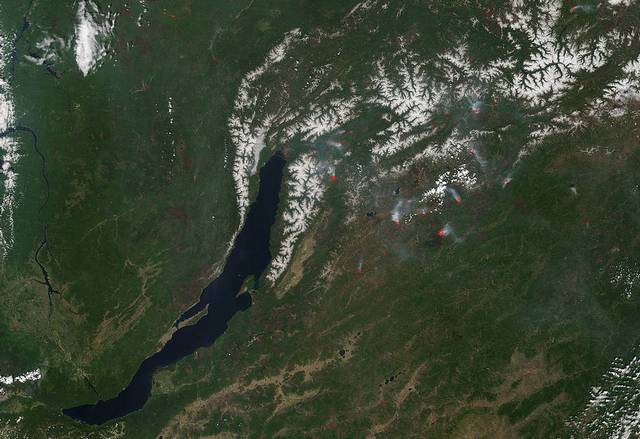 Зонд НАСА зафиксировал десятки пожаров у Байкала