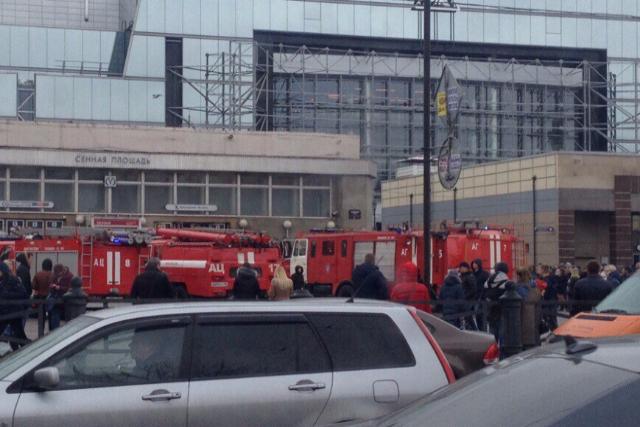 Журналисты из Бурятии о взрывах в Санкт-Петербурге: Повсюду полицейские и кареты скорой помощи
