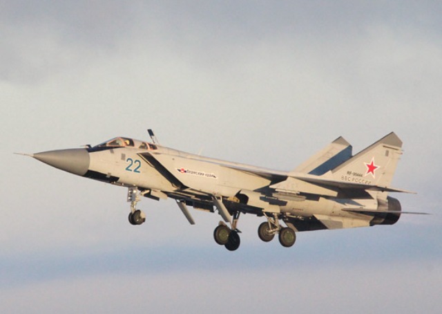 Военный лётчик назвал три вероятные причины крушения МиГ-31 в Бурятии