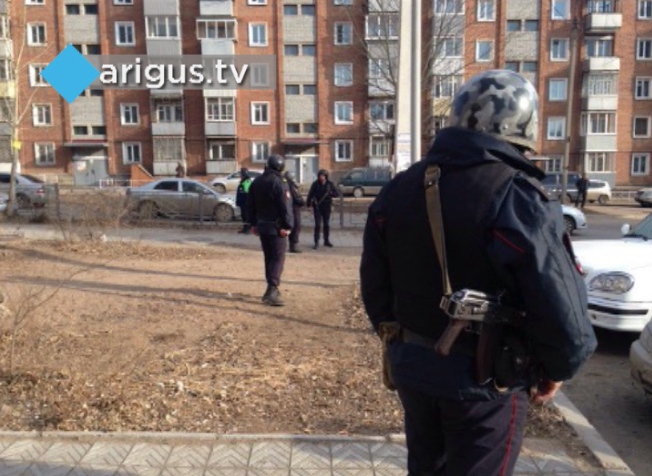 В отделении «Сбербанка» в Улан-Удэ бомбы не обнаружено, оцепление снято