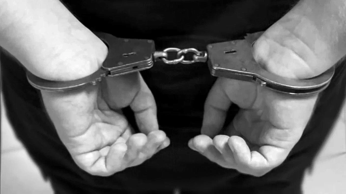 Две винтовки и игрушки: вор обнес тир в парке развлечений в Улан-Удэ