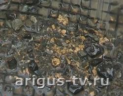 Два килограмма природного золота изъяли у троих жителей Бурятии в Иркутской области
