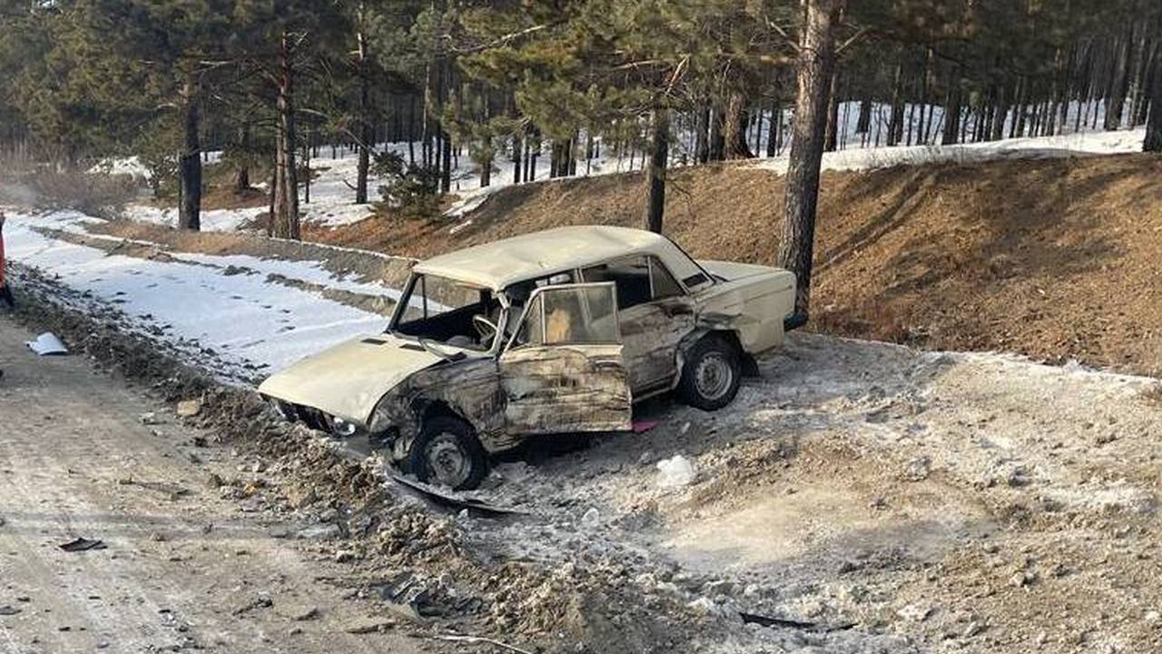 В Бурятии «Тойота» протаранила «Жигули» на встречке. Есть пострадавшие