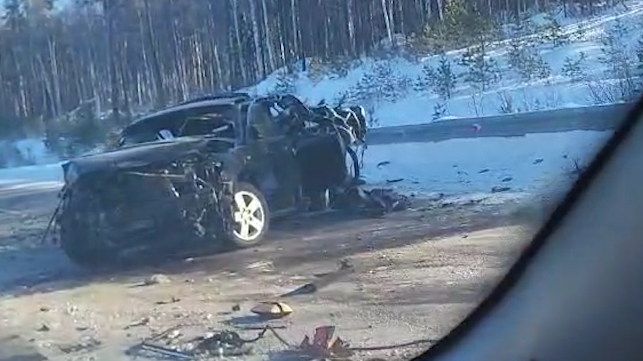 Водитель «Тойоты» погиб в ДТП с грузовиком в Бурятии. ВИДЕО