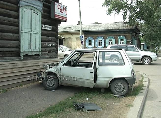 Забрало ока. ДТП Банзарова Улан-Удэ. Таран Газель. В Танкеевке забрали Ока на эвакуаторе.