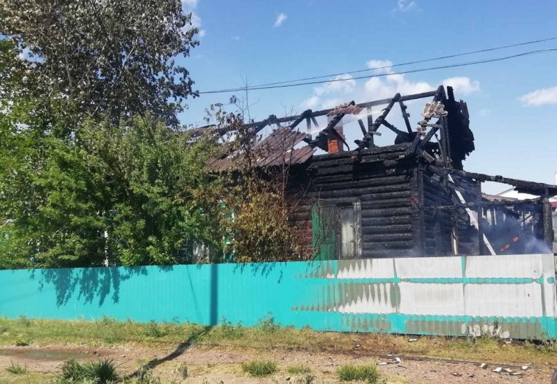 Погода на неделю петропавловка бурятия. Улан-Удэ Петропавловка Джидинский район. Пожары в село Петропавловка Джидинский район. Пожар в Джидинском районе. Джидинский район Петропавловка горел дом.