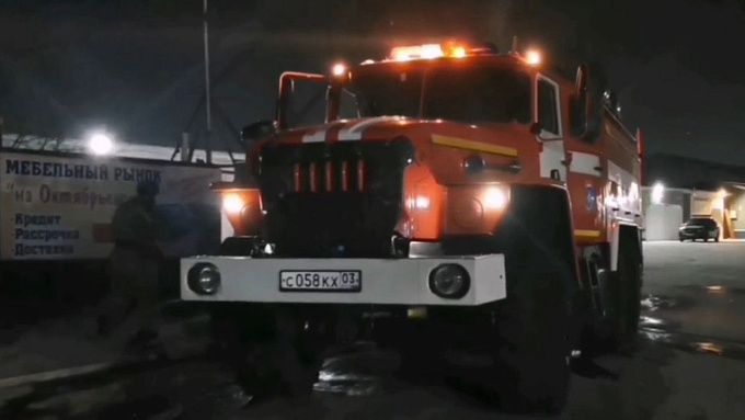 Трех человек спасли на пожаре в пригороде Улан-Удэ
