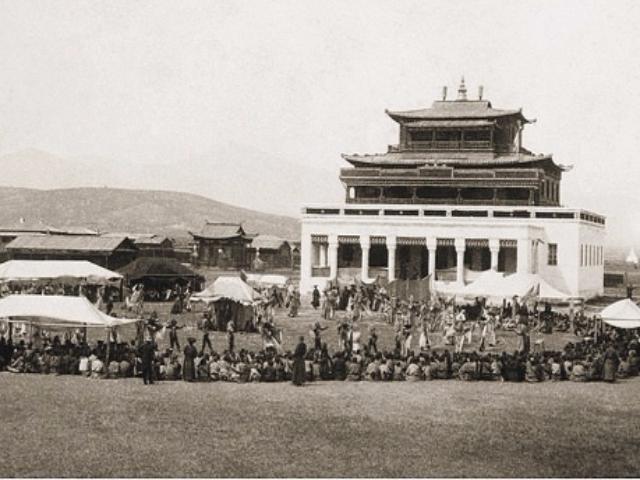 В Национальном музее Бурятии расскажут о трёх резиденциях Пандито Хамбо лам