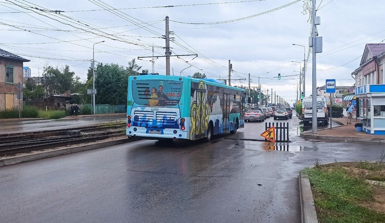 В Улан-Удэ КГХ оштрафовали на 200 тысяч за плохое содержание дорог и  сломанные ливневки