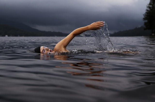  Юрист из Германии хочет проплыть 50 километров по Байкалу