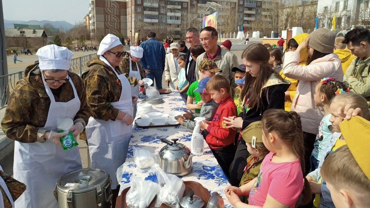 Улан-удэнцев два дня будут угощать солдатской кашей