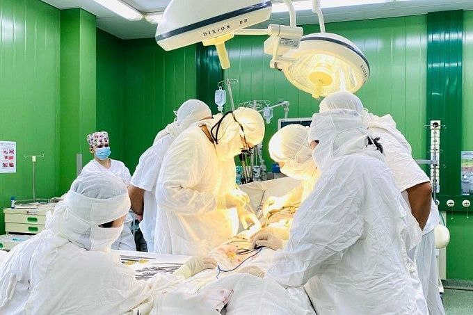 Ведущие хирурги страны проведут показательные операции в Улан-Удэ