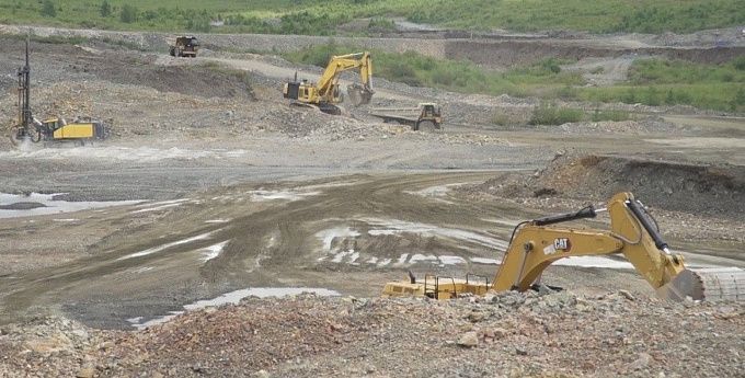 В Бурятии вахтовик упал в люк с высоты трех метров и получил тяжелые травмы