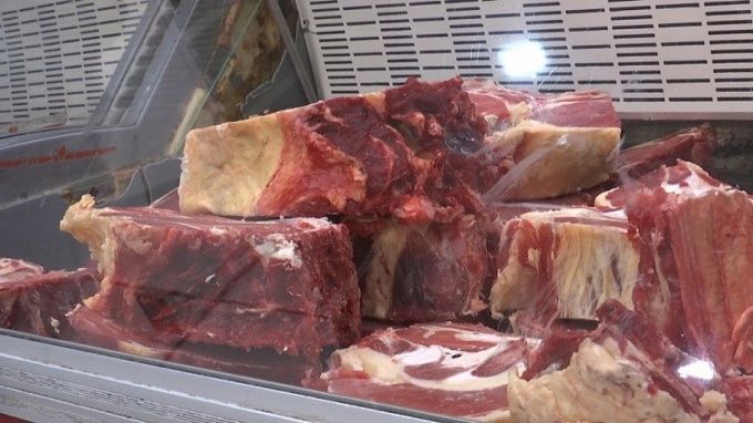 Эксперты выявили более 70 туш зараженного мяса в Бурятии