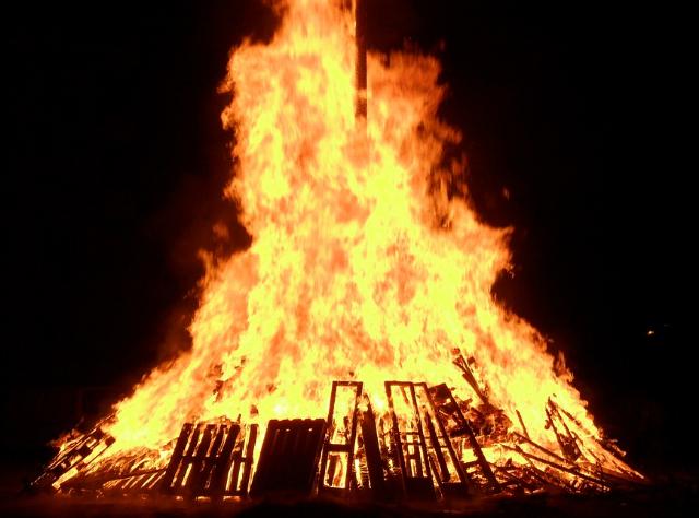 Перед Верховным судом предстанет улан-удэнка, которая заживо сожгла мужа и едва не сгорела сама