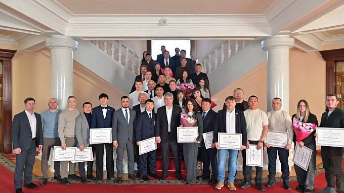 Спортсмены Бурятии получили госпремии