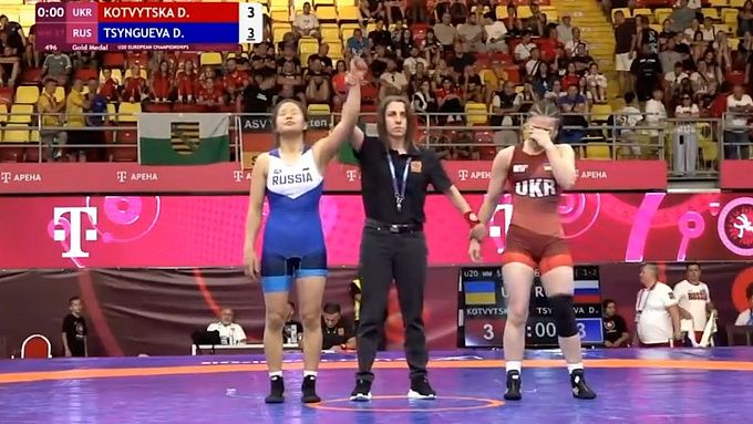 Спортсменка из Бурятии завоевала золото первенства Европы по борьбе