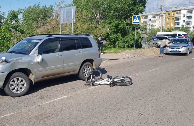 В Улан-Удэ ищут очевидцев наезда на велосипедистов