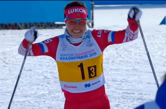 Алиса Жамбалова завоевала золото в составе сборной в эстафете на Универсиаде