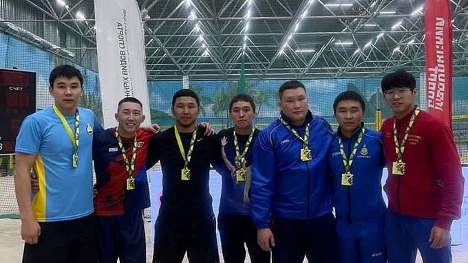 Борцы Бурятии завоевали восемь медалей пляжного чемпионата России 