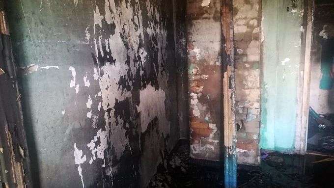 Пенсионерка пострадала на пожаре в многоквартирном доме в Улан-Удэ