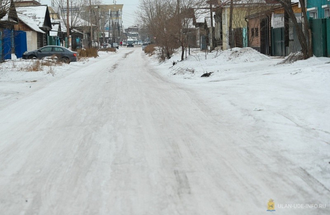 На ремонт дороги к дацану в Улан-Удэ потратят около 8 млн рублей