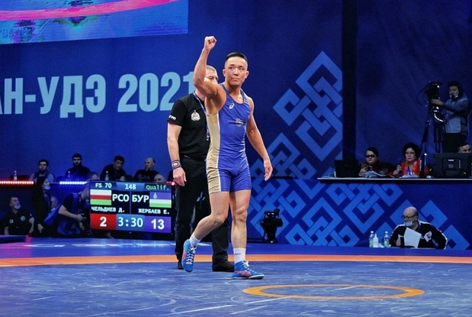 Евгений Жербаев вышел в финал домашнего чемпионата России