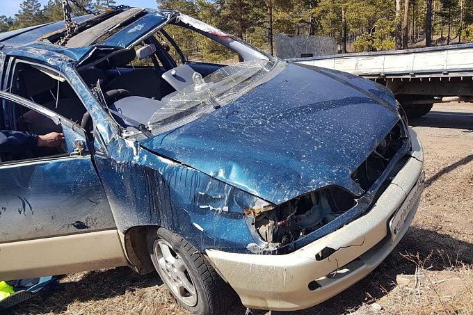  В Бурятии пьяные мужчины на авто улетели с трассы прямиком в больницу