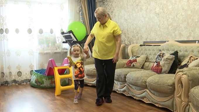 Жители Бурятии помогли закрыть сбор для 5-летней Вики из Улан-Удэ
