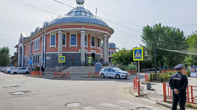 ОМОН обследовал «заминированные» суды в Улан-Удэ