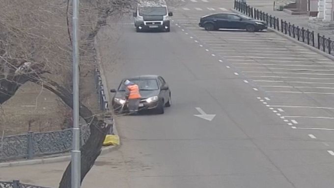 Помешал пассажир: стали известны подробности ДТП в центре Улан-Удэ