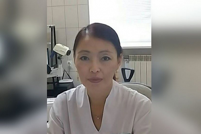В Улан-Удэ врачу, спасавшему жизни, требуется помощь в борьбе с раком