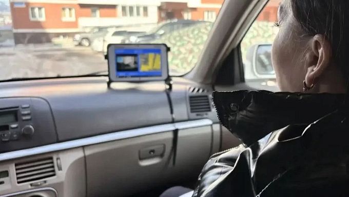 Автолюбители облюбовали газоны и детские площадки Улан-Удэ