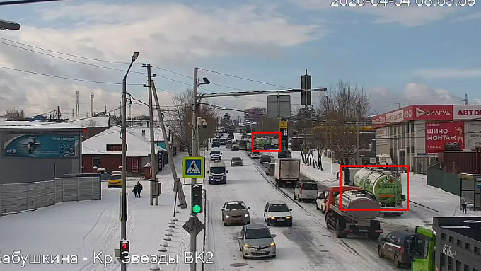 Пробка образовалась на оживленной магистрали в Улан-Удэ. ОБНОВЛЕНО