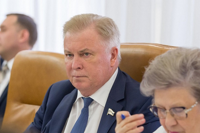 Вячеслав Наговицын сменил комитет в Совете Федерации