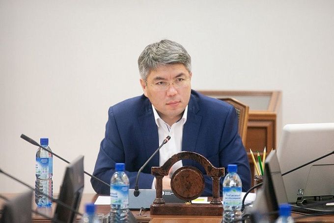 Патриарх Кирилл наградил главу Бурятии орденом