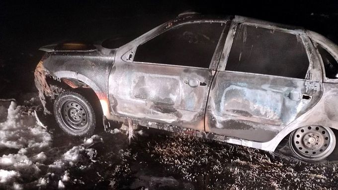 «Лада», принадлежащая МВД, сгорела в Бурятии