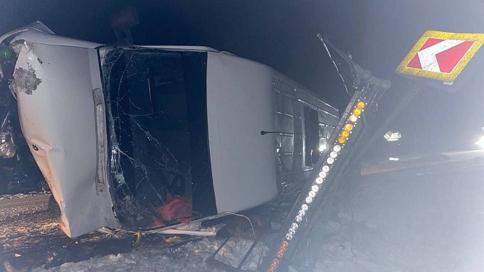 Следком определит тяжесть вреда здоровью пассажиров автобуса после ДТП, в котором погибли два водителя