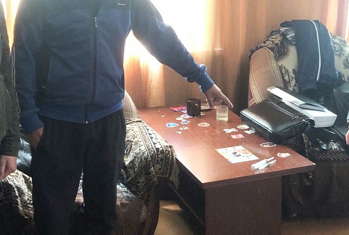 Улан-удэнец устроил в своей квартире опийный притон