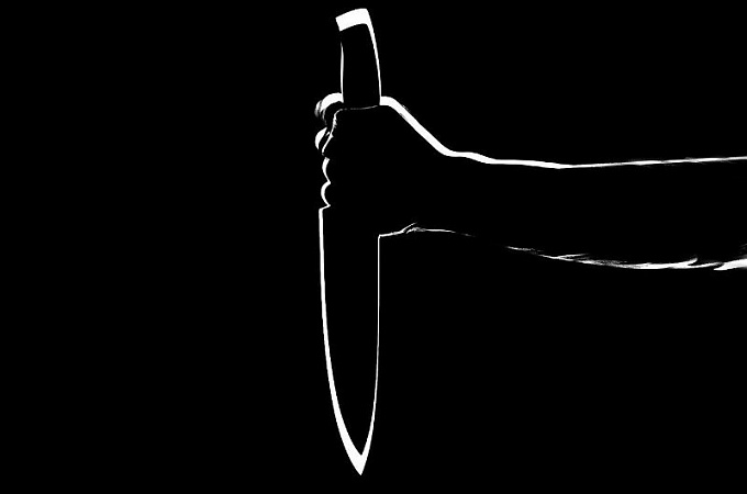 Жительница Бурятии изрезала ножом своих спящих гостей 