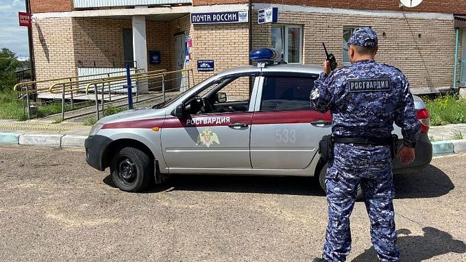 Парень с ножом ограбил филиал банка в Улан-Удэ
