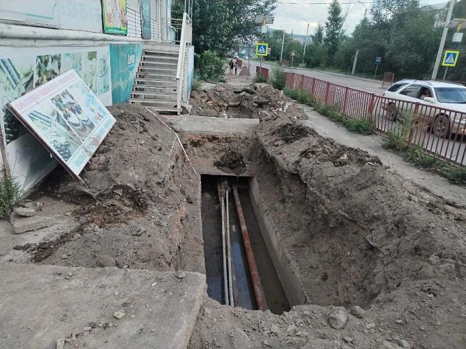 В Улан-Удэ подрядчиков обяжут получать разрешение на земляные работы во дворах