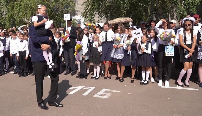 В Улан-Удэ больше половины родителей придут на линейки 1 сентября