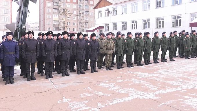 «Армия всегда их ждет». Госдума рассмотрит изменения правил призыва на срочную службу