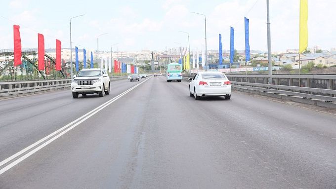 В Улан-Удэ будут перекрывать полосу на Селенгинском мосту