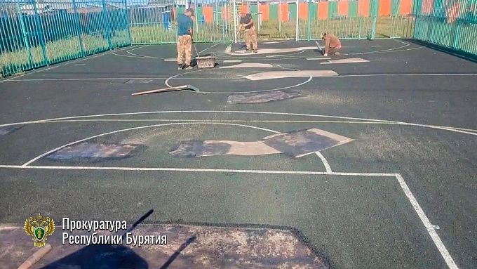 В Бурятии подрядчик не хотел восстанавливать детскую площадку по гарантии
