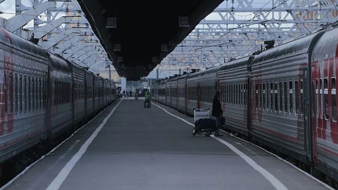 В Бурятии пенсионеры смогут ездить в пригородных поездах за полцены