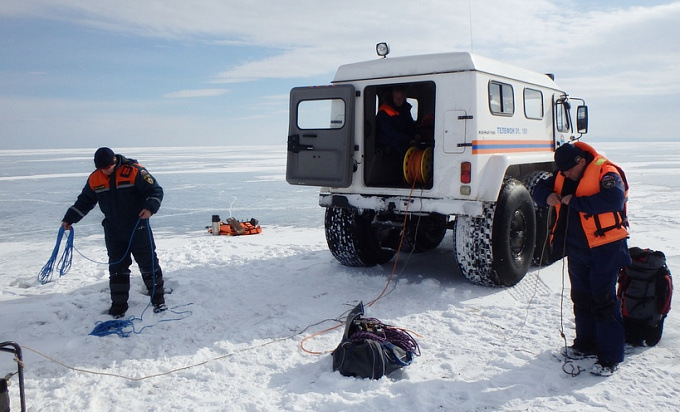 На Байкале обнаружили затонувшую «Ниву» (ФОТО)
