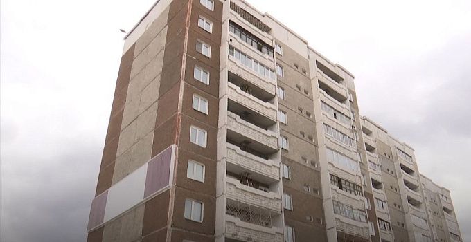 В Бурятии двое маленьких детей выпали из окон многоэтажек