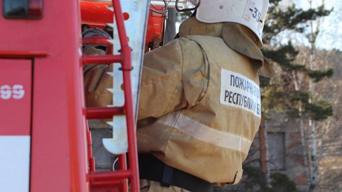 Эвакуировались 30 человек: В районе Бурятии произошел пожар в поликлинике